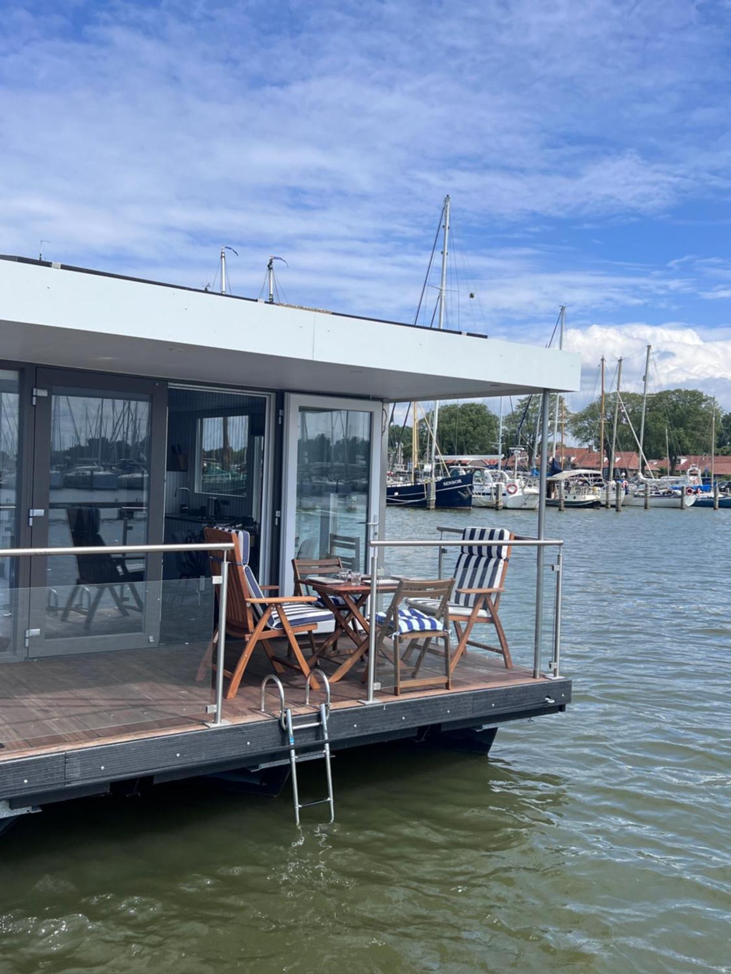 Oktopus-lofts - Houseboat Botel Lelystad